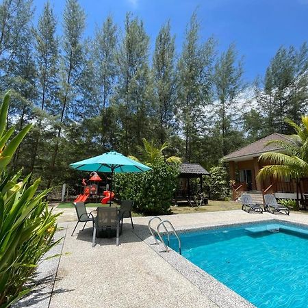 Casa Tanjung Jara Hotel Dungun Buitenkant foto